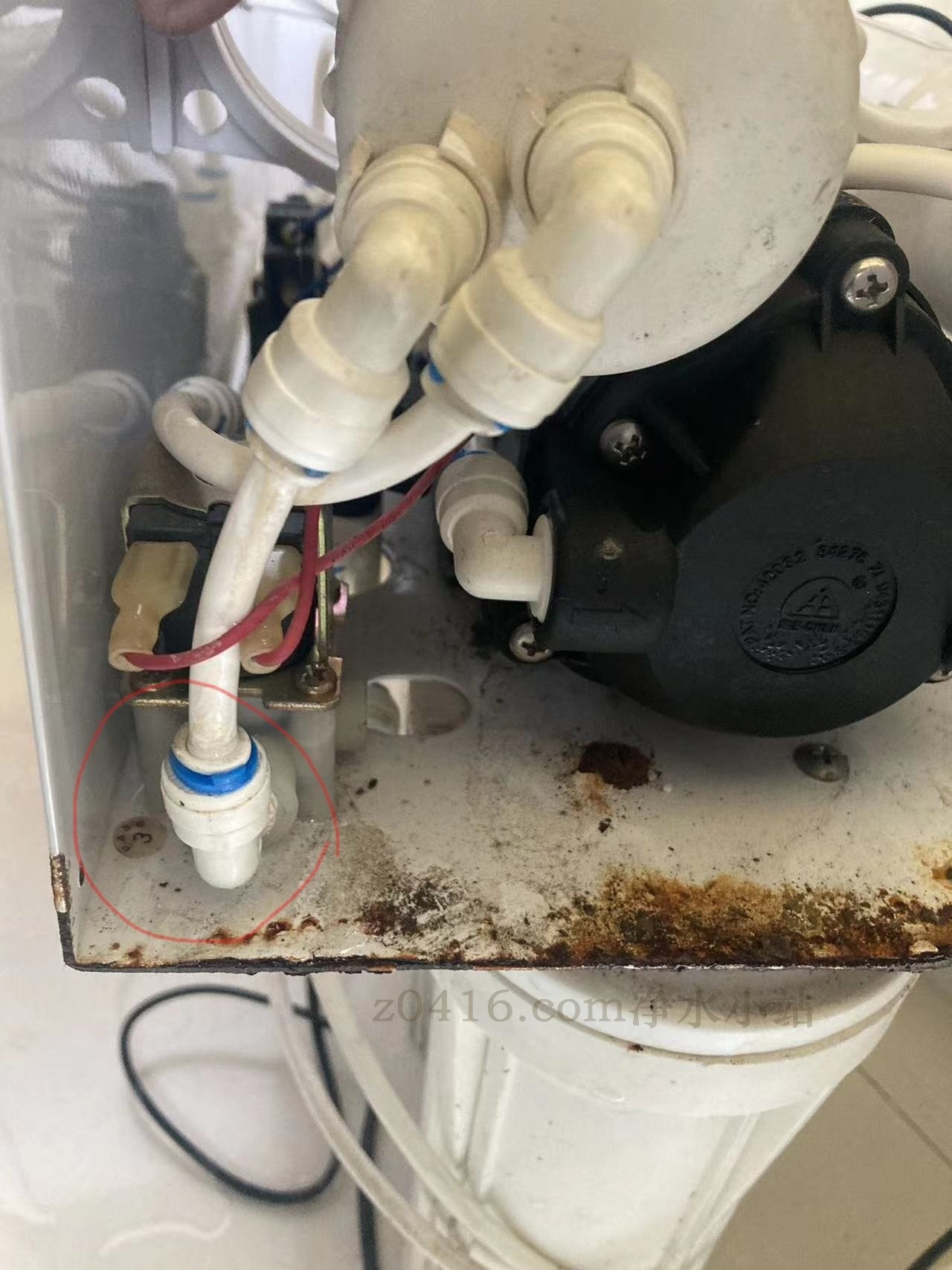 沁园185型净水机漏水故障一例